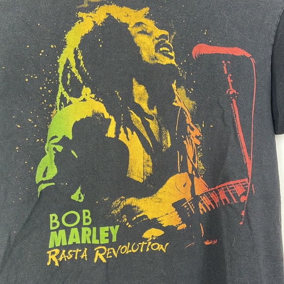 Bob Marley Rasta Revolution Graphic Tee - Picture 2 of 3